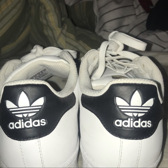 Adidas Superstars - Picture 4 of 4